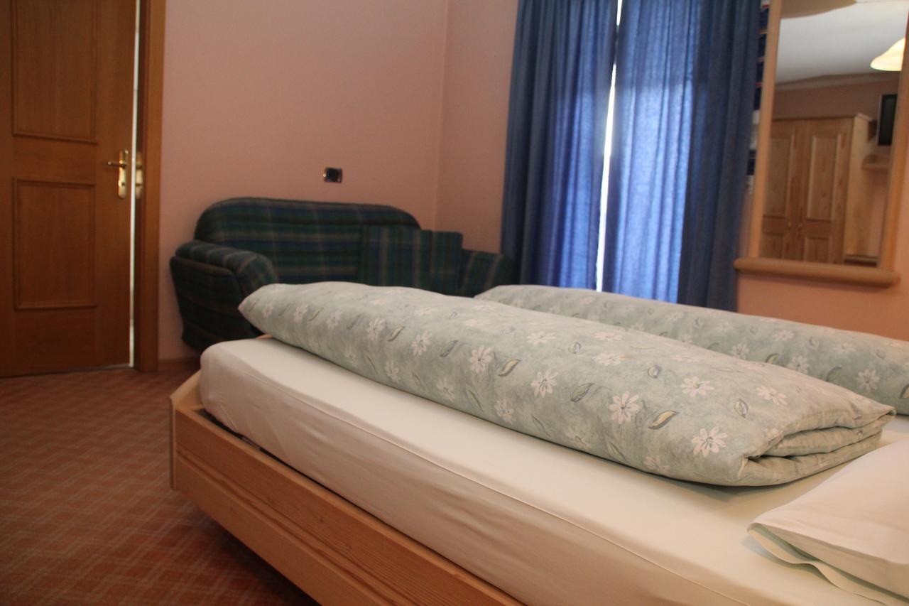 Albergo Caravasc Livigno Phòng bức ảnh
